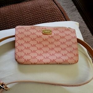 Michael kors belt bag